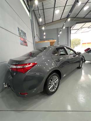 TOYOTA-COROLLA-2015