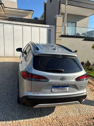 TOYOTA-COROLLA CROSS-2024