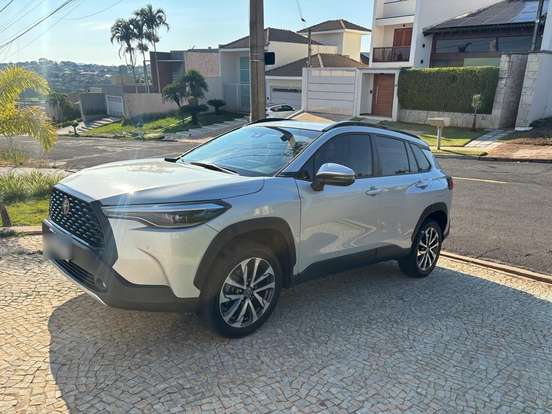 TOYOTA-COROLLA CROSS-2024
