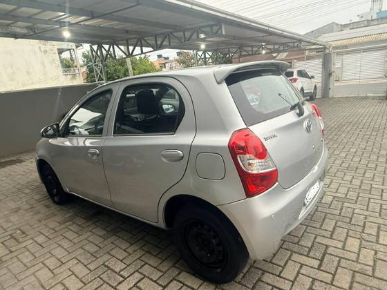 TOYOTA ETIOS 1.3 X 16V FLEX 4P MANUAL