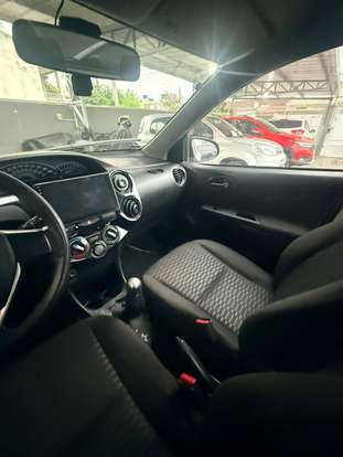 TOYOTA-ETIOS-2015