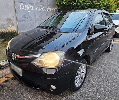 TOYOTA-ETIOS-1.5 XLS 16V FLEX 4P MANUAL TOYOTA-ETIOS-2015