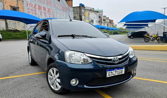 TOYOTA ETIOS 1.5 XLS SEDAN 16V FLEX 4P AUTOMÁTICO