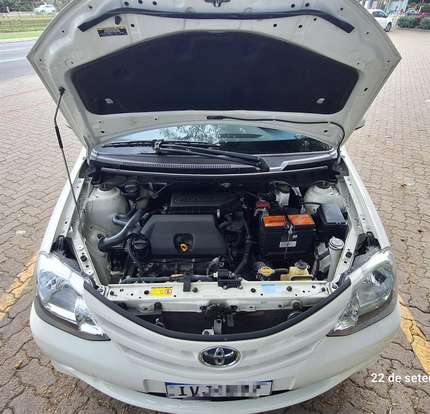 TOYOTA-ETIOS-2014
