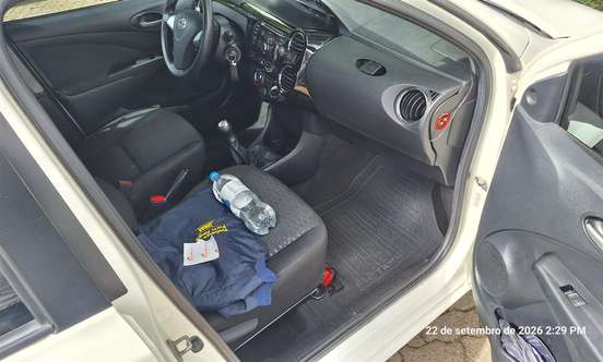 TOYOTA-ETIOS-2014