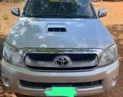 TOYOTA HILUX 2.5 STD 4X4 CD 16V TURBO DIESEL 4P MANUAL TOYOTA HILUX 2.5 STD 4X4 CD 16V TURBO DIESEL 4P MANUAL