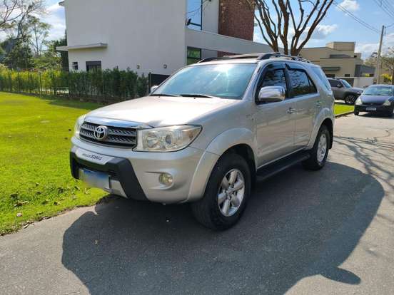 TOYOTA-HILUX-2.7 SR 4X2 CD 16V GASOLINA 4P AUTOMÁTICO TOYOTA-HILUX-2010