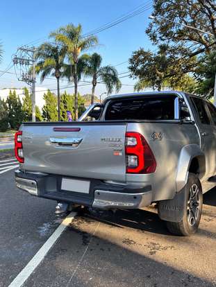 TOYOTA-HILUX-2024