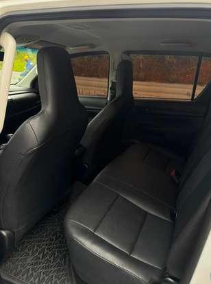 TOYOTA-HILUX-2025
