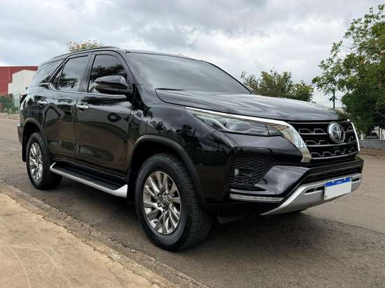 TOYOTA-HILUX SW4-2021