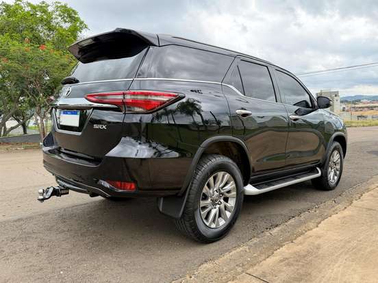 TOYOTA-HILUX SW4-2021