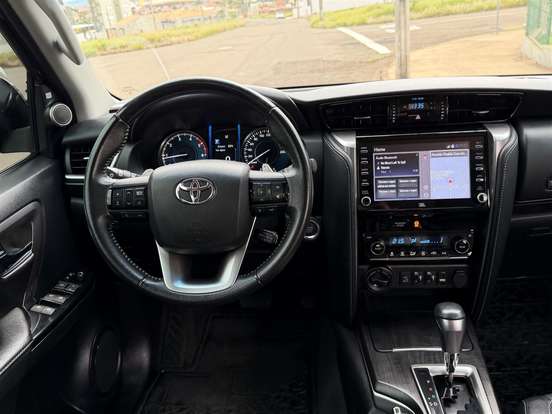 TOYOTA-HILUX SW4-2021