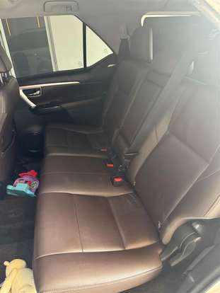 TOYOTA-HILUX SW4-2019
