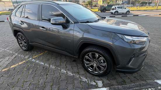 TOYOTA-RAV4-2022