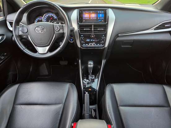 TOYOTA-YARIS-1.5 16V FLEX XLS MULTIDRIVE TOYOTA-YARIS-2019