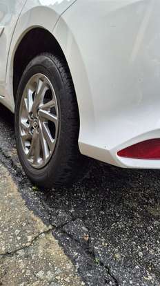 TOYOTA-YARIS-2023