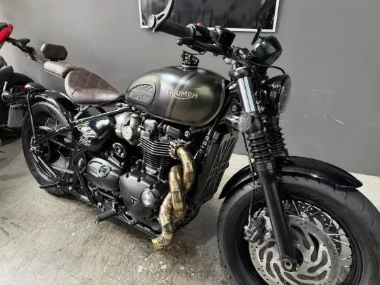 TRIUMPH-BONNEVILLE BOBBER 1200 TRIUMPH-BONNEVILLE BOBBER 1200-2023