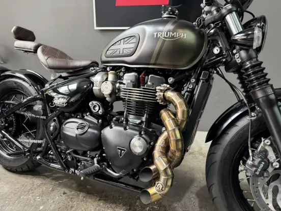 TRIUMPH-BONNEVILLE BOBBER 1200 TRIUMPH-BONNEVILLE BOBBER 1200-2023