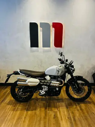 TRIUMPH BONNEVILLE SCRAMBLER 1200 X 