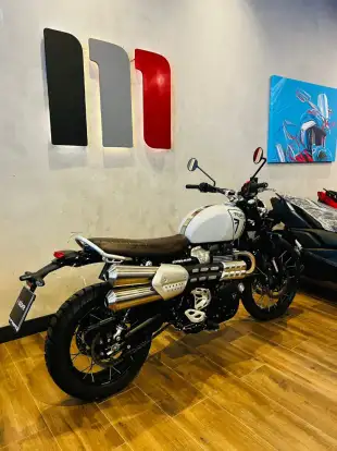 TRIUMPH-BONNEVILLE SCRAMBLER 1200 X TRIUMPH-BONNEVILLE SCRAMBLER 1200 X-2025