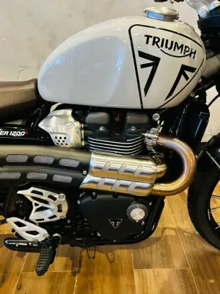 TRIUMPH-BONNEVILLE SCRAMBLER 1200 X TRIUMPH-BONNEVILLE SCRAMBLER 1200 X-2025