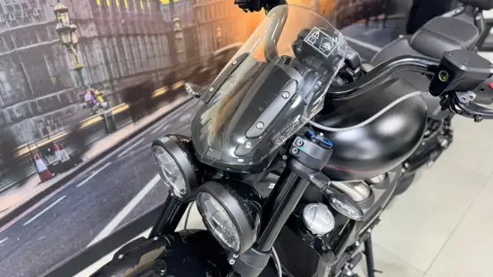 TRIUMPH-ROCKET III STORM GT-2025