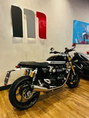 TRIUMPH-SPEED TWIN RS-2025