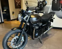 TRIUMPH STREET TWIN TRIUMPH STREET TWIN