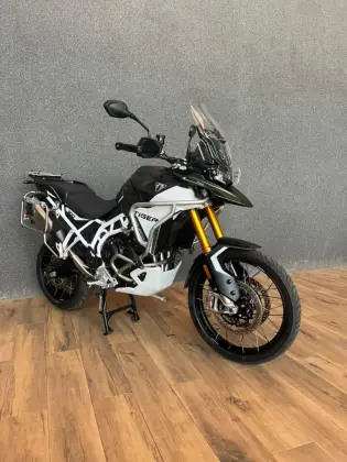 TRIUMPH TIGER 900 RALLY PRO 