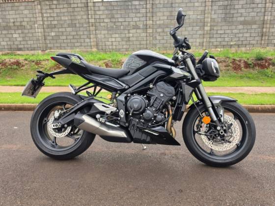 TRIUMPH STREET TRIPLE RS ABS 