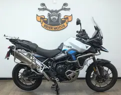 TRIUMPH TIGER 900 ALPINE EDITION TRIUMPH TIGER 900 ALPINE EDITION