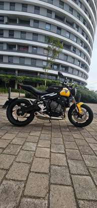 TRIUMPH-TRIDENT 660-2025