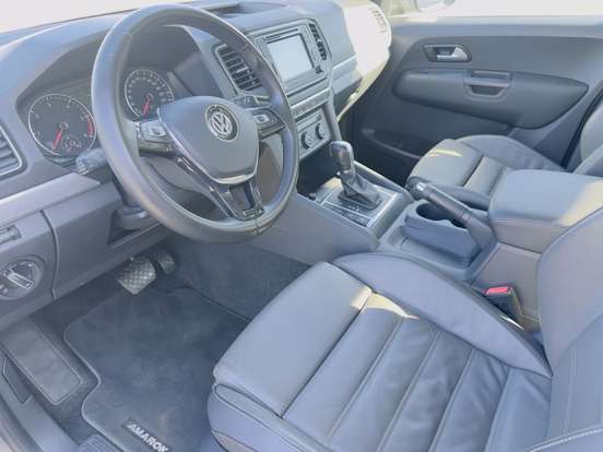 VOLKSWAGEN-AMAROK-2017
