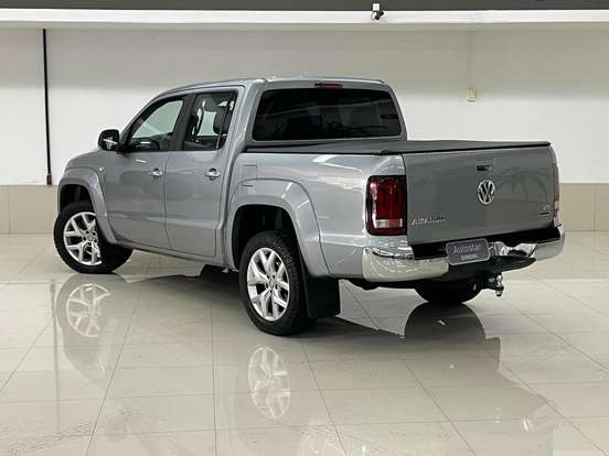 VOLKSWAGEN-AMAROK-2022