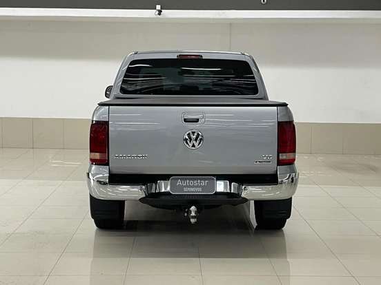 VOLKSWAGEN-AMAROK-2022