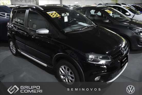 VOLKSWAGEN-CROSSFOX-2013