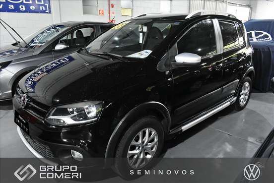 VOLKSWAGEN-CROSSFOX-2013