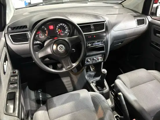VOLKSWAGEN-FOX-1.0 MI 8V FLEX 4P MANUAL VOLKSWAGEN-FOX-2012