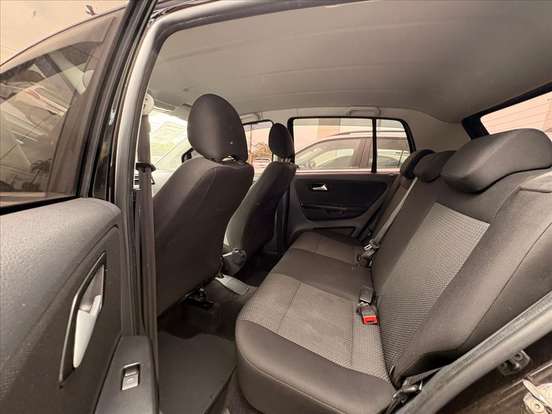 VOLKSWAGEN-FOX-2020