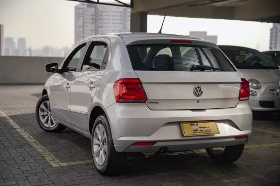 VOLKSWAGEN-GOL-2016