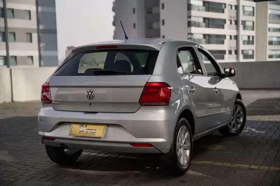 VOLKSWAGEN-GOL-2016