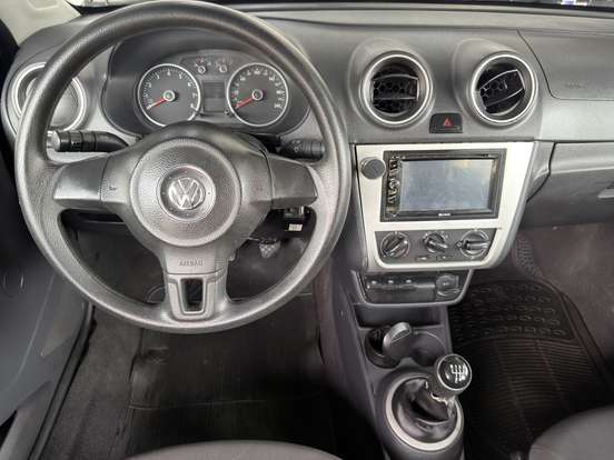 VOLKSWAGEN-GOL-2014