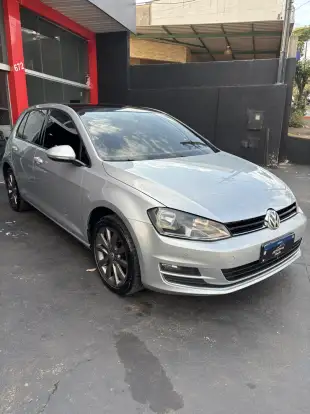 VOLKSWAGEN-GOLF-2014