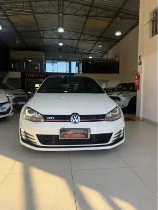 VOLKSWAGEN-GOLF-2013