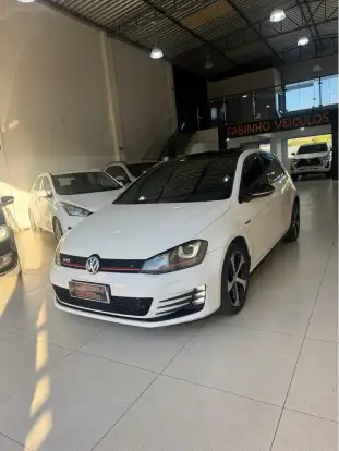 VOLKSWAGEN-GOLF-2013