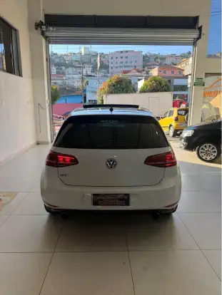 VOLKSWAGEN-GOLF-2013
