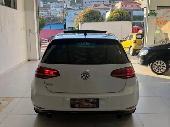 VOLKSWAGEN-GOLF-2.0 GTI HIGHLINE 16V GASOLINA 4P AUTOMÁTICO VOLKSWAGEN-GOLF-2013