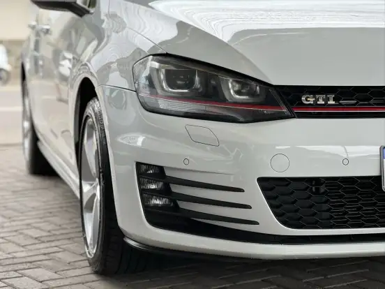 VOLKSWAGEN-GOLF-2.0 TSI GTI 16V TURBO GASOLINA 4P AUTOMÁTICO VOLKSWAGEN-GOLF-2014