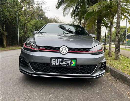 VOLKSWAGEN-GOLF-2019