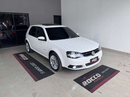 VOLKSWAGEN-GOLF-2013